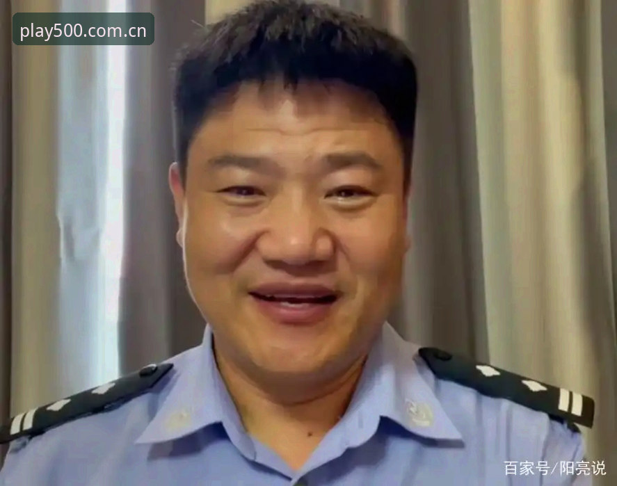 彩票娱乐焕新站NBA赔率 深夜十二点,老陈的手机屏幕还亮着。他一边刷着凌晨的NBA数据,一边抱怨之前那个页面刷新慢,比分都跑出十几秒了赔率还停在原地。做惯了短线投注的人都知道,这几秒钟的延迟,可能就是一个价差的错过。他随手点开刚更新的焕新站,在导航栏里找赛事入口,像玩一台新手机那样挨个摸索了一遍操作逻辑,然后说了句:“行,终于不用对着旧界面的加载圈干瞪眼了。”